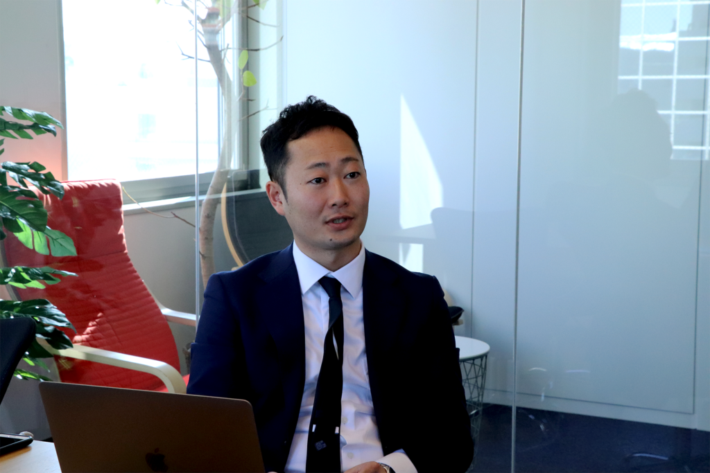 【営業座談会】大手企業からの転職組に聞く、スタートアップ転職のリアル(前編)|mazricatimes|1